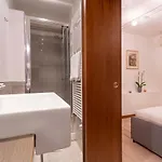 Central Apt Апартаменты Венеция