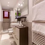 Central Apt *