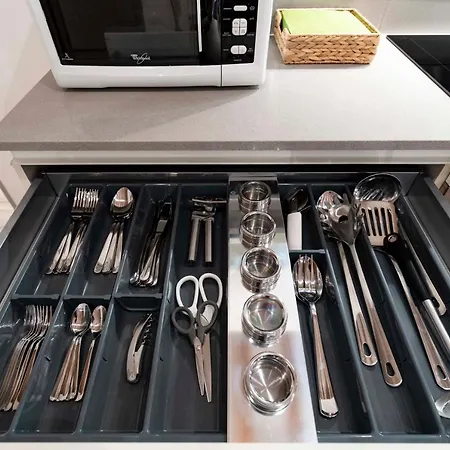 Central Apt Apartment