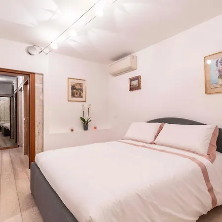 Central Apt ונציה